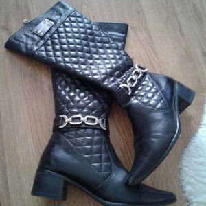 COPY - Italy boots size 7 realm fur inside leather